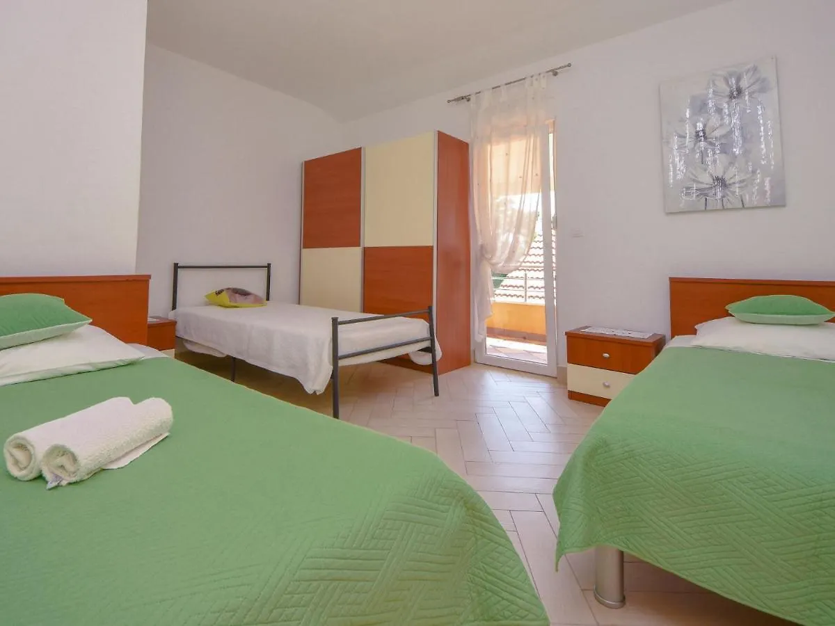 Apartment Tanja By Interhome Maslenica