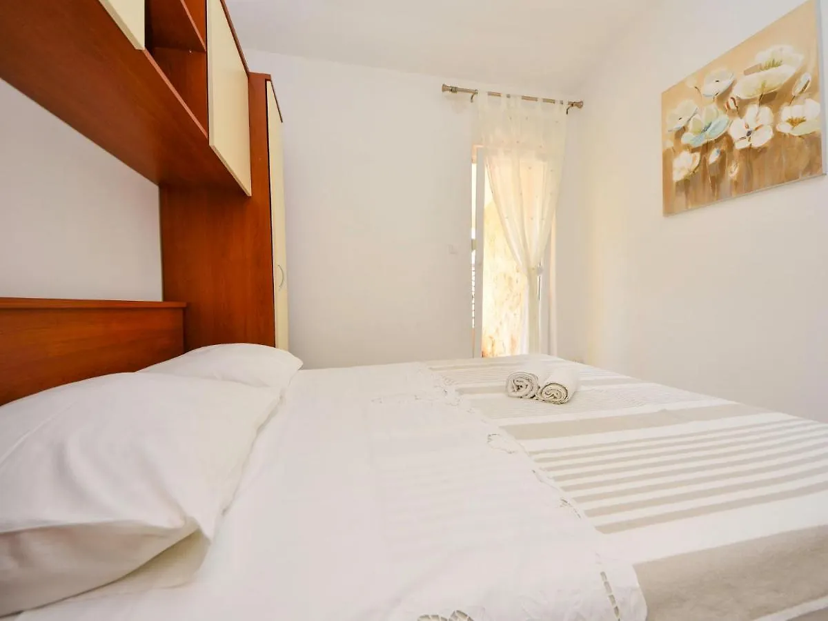 Apartment Tanja By Interhome Maslenica